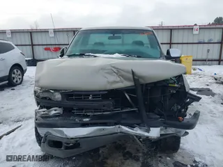 2000 Chevrolet Silverado 1500 with VIN 1GCEK14T1YZ362274, listed as a IAAI auction lot 41636856 with 136,879 mi miles. Bid and sale history available at carsss.com. Image 13.