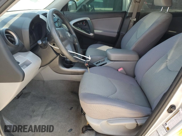 2008 Toyota RAV4 с VIN JTMBD33V786086891, выставлен на аукционе Copart как лот 52520735 с пробегом 181 961 миль миль и Списание • Salvage title. История ставок и продаж доступна на DreamBid. Изображение 7.