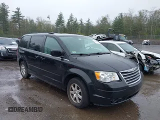 2008 Chrysler Town & Country Touring with VIN 2A8HR54P58R782612, listed as a IAAI auction lot 42184990 with 160,777 mi miles. Bid and sale history available at carsss.com. Image 1.