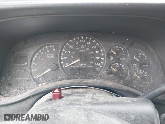2002 Chevrolet Suburban LS with VIN 3GNFK16ZX2G128879, listed as a IAAI auction lot 41473280 with 1 mi miles. Bid and sale history available at carsss.com. Image 7.