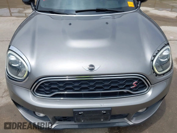 2018 MINI Countryman Cooper S with VIN WMZYT3C3XJ3E00006, listed as a IAAI auction lot 42420388 with 117,313 mi miles and . Bid and sale history available at DreamBid. Image 6.