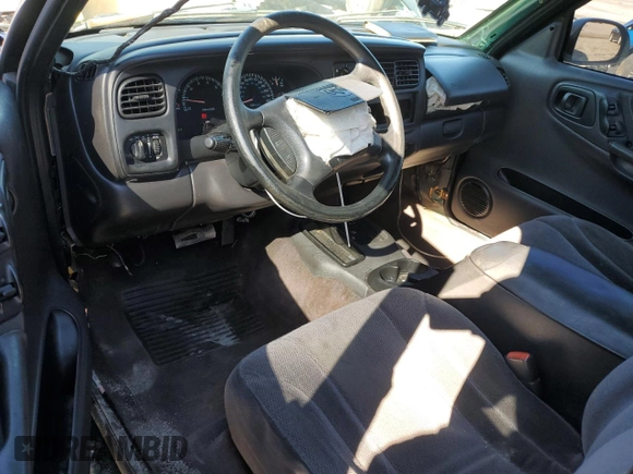 2000 Dodge Dakota Sport with VIN 1B7GL22N6YS786218, listed as a Copart auction lot 46220045 with 289,464 mi miles and Salvage Title. Bid and sale history available at carsss.com. Image 8.