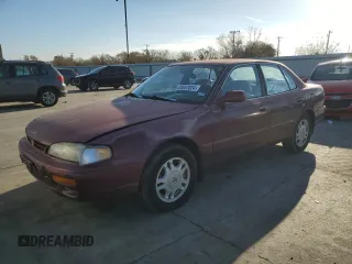 1996 Toyota Camry LE z VIN 4T1BF12K2TU135789, wystawiony jako Copart lot #83657024 z przebiegiem 99 866 mil mil oraz Szkoda całkowita • Salvage title. Historia ofert i sprzedaży dostępna na DreamBid. Obrazek 1.