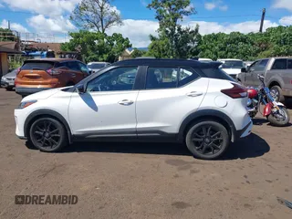 2021 Nissan Kicks SR z VIN 3N1CP5DV2ML563428, wystawiony jako IAAI lot #41658351 z przebiegiem 16 354 mil mil oraz . Historia ofert i sprzedaży dostępna na DreamBid. Obrazek 15.