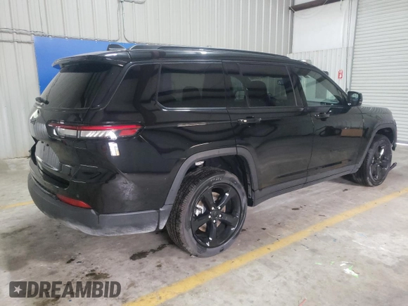 2023 Jeep Grand Cherokee Laredo with VIN 1C4RJJAG6P8867033, listed as a Copart auction lot 77134103 with 7,806 mi miles and Clean title. Bid and sale history available at DreamBid. Image 3.