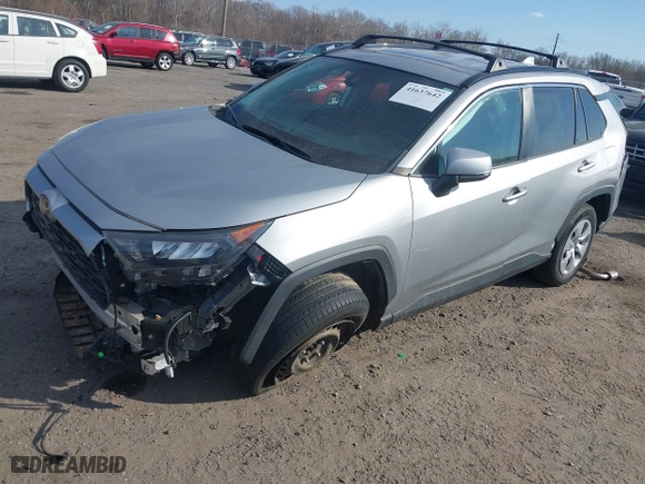 2020 Toyota RAV4 LE with VIN 2T3G1RFV7LW117920, listed as a IAAI auction lot 41637642 with 76,099 mi miles. Bid and sale history available at carsss.com. Image 2.