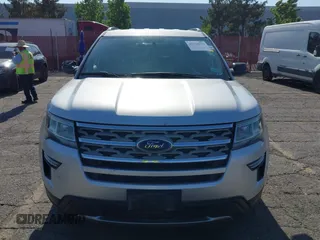 2018 Ford Explorer XLT z VIN 1FM5K7D84JGA81047, wystawiony jako IAAI lot #42216772 z przebiegiem 127 613 mil mil oraz . Historia ofert i sprzedaży dostępna na DreamBid. Obrazek 12.