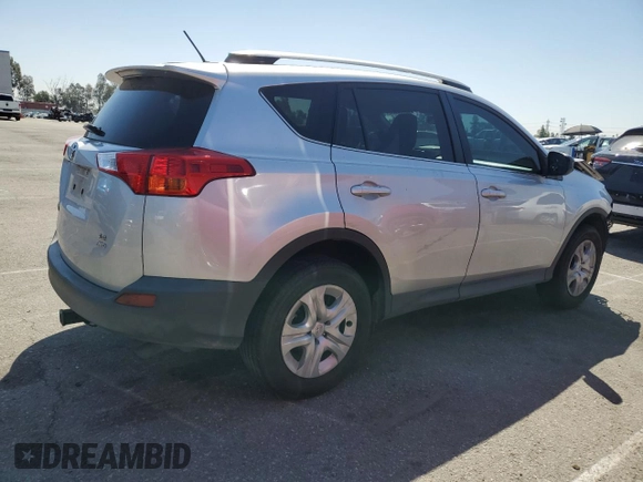 2015 Toyota RAV4 LE with VIN 2T3BFREV8FW312636, listed as a Copart auction lot 52782335 with 86,565 mi miles and Salvage Title. Bid and sale history available at DreamBid. Image 3.