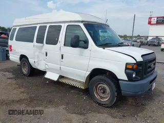 2012 Ford Econoline Cargo Super Duty Commercial z VIN 1FTSS3EL4CDA59461, wystawiony jako IAAI lot #42590043 z przebiegiem 272 674 mil mil oraz . Historia ofert i sprzedaży dostępna na DreamBid. Obrazek 1.