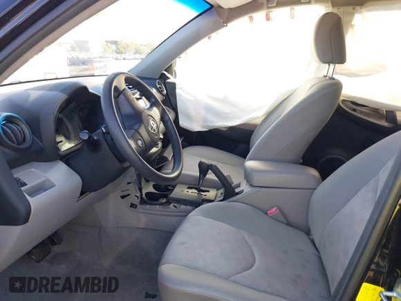 2011 Toyota RAV4 with VIN 2T3ZF4DV0BW078988, listed as a IAAI auction lot 41811396 with 189,892 mi miles. Bid and sale history available at carsss.com. Image 5.