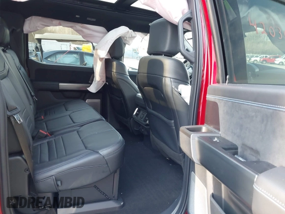 2024 Ford F-150 z VIN 1FTFW7LD0RFA90275, wystawiony jako IAAI lot #42030224 z przebiegiem Nie podano mil oraz . Historia ofert i sprzedaży dostępna na DreamBid. Obrazek 8.
