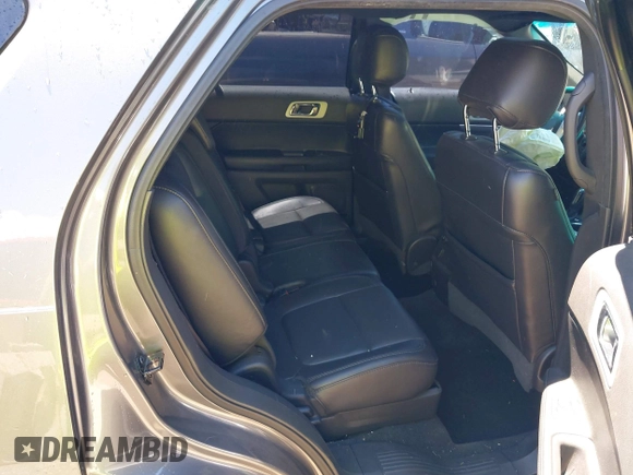 2014 Ford Explorer XLT z VIN 1FM5K8D84EGB48175, wystawiony jako IAAI lot #42188146 z przebiegiem 109 642 mil mil oraz . Historia ofert i sprzedaży dostępna na DreamBid. Obrazek 8.