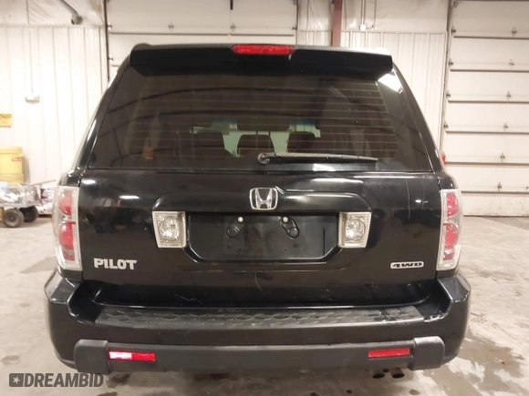 2007 Honda Pilot LX with VIN 5FNYF18117B009290, listed as a IAAI auction lot 41205310 with 150,081 mi miles. Bid and sale history available at carsss.com. Image 17.