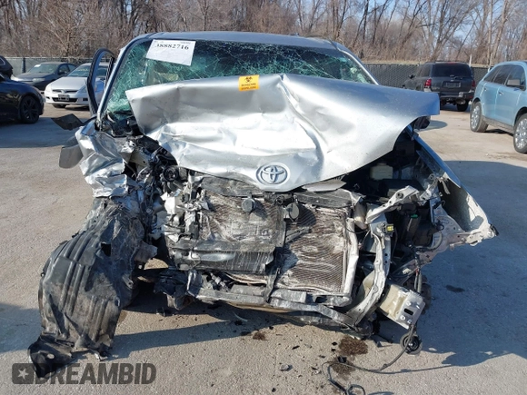 2015 Toyota Sienna XLE with VIN 5TDYK3DCXFS616362, listed as a IAAI auction lot 38882716 with Not Provided miles and . Bid and sale history available at DreamBid. Image 11.