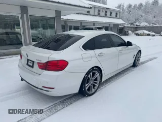 2016 BMW 4 Series 428i z VIN WBA4A9C53GG507015, wystawiony jako Copart lot #44042195 z przebiegiem 184 240 mil mil oraz Czysty tytuł • Clean title. Historia ofert i sprzedaży dostępna na DreamBid. Obrazek 4.
