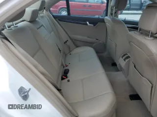 2013 Mercedes-Benz C 300 Sport с VIN WDDGF8AB8DG146385, выставлен на аукционе Copart как лот 60044345 с пробегом 86 768 миль миль и Чистый • Clean title. История ставок и продаж доступна на DreamBid. Изображение 10.