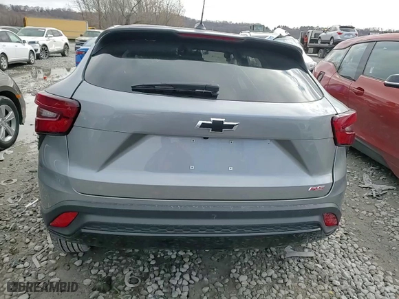 2024 Chevrolet Trax 1RS with VIN KL77LGE27RC228241, listed as a Copart auction lot 84088064 with 0 mi miles and Salvage Title. Bid and sale history available at carsss.com. Image 11.