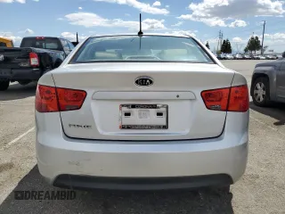 2013 Kia Forte LX with VIN KNAFT4A27D5739574, listed as a Copart auction lot 51372175 with 84,664 mi miles and Clean Title. Bid and sale history available at carsss.com. Image 6.