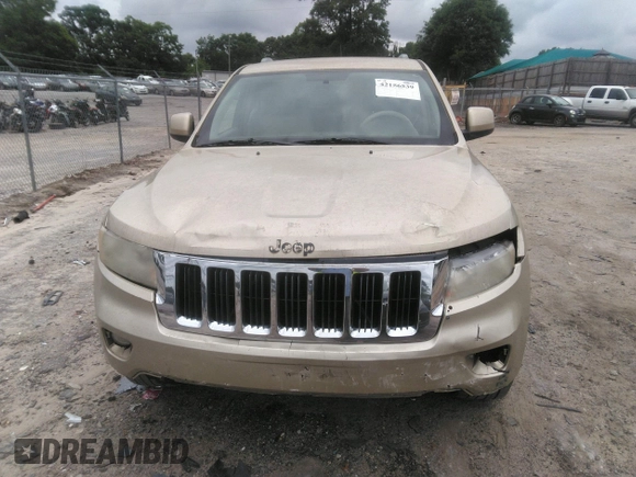 2012 Jeep Grand Cherokee Laredo with VIN 1C4RJEAGXCC157616, listed as a IAAI auction lot 42156539 with 301,661 mi miles. Bid and sale history available at carsss.com. Image 12.