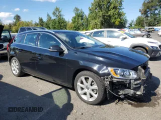 2016 Volvo V60 T5 Drive-E Premier with VIN YV140MEK6G1288091, listed as a Copart auction lot 73526314 with 130,805 mi miles and Salvage Title. Bid and sale history available at carsss.com. Image 4.
