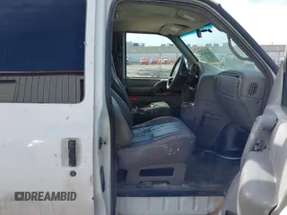 2004 Chevrolet Astro Cargo Van with VIN 1GCDM19X64B116924, listed as a IAAI auction lot 41638276 with 352,069 mi miles. Bid and sale history available at carsss.com. Image 5.