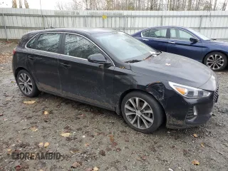 2019 Hyundai Elantra GT with VIN KMHH35LE0KU106888, listed as a Copart auction lot 77572794 with 31,331 mi miles and Salvage Title. Bid and sale history available at carsss.com. Image 4.