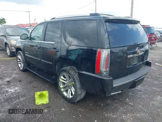 2013 Cadillac Escalade Premium z VIN 1GYS3CEF1DR346987, wystawiony jako IAAI lot #42312672 z przebiegiem 212 198 mil mil oraz . Historia ofert i sprzedaży dostępna na DreamBid. Obrazek 3.