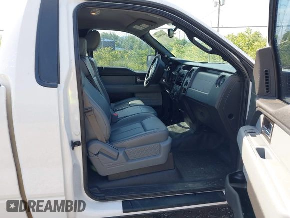 2014 Ford F-150 XL с VIN 1FTMF1EM5EFC18599, выставлен на аукционе IAAI как лот 42438040 с пробегом 193 033 миль миль и . История ставок и продаж доступна на DreamBid. Изображение 5.