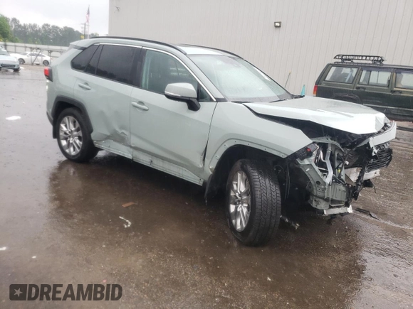 2022 Toyota RAV4 XLE Premium с VIN 2T3A1RFV1NW301243, выставлен на аукционе Copart как лот 56025835 с пробегом 58 093 миль миль и Списание • Salvage title. История ставок и продаж доступна на DreamBid. Изображение 4.