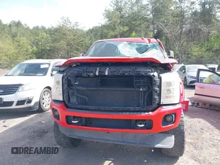 2016 Ford F-250 Lariat z VIN 1FT7W2BT7GEA63075, wystawiony jako IAAI lot #41837115 z przebiegiem 140 110 mil mil oraz . Historia ofert i sprzedaży dostępna na DreamBid. Obrazek 6.