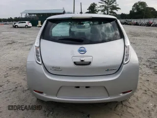 2015 Nissan LEAF SV with VIN 1N4AZ0CPXFC301438, listed as a Copart auction lot 67907973 with 91,132 mi miles. Bid and sale history available at carsss.com. Image 6.