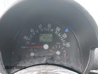 2002 Volkswagen Beetle GLS с VIN 3VWCK21C62M457825, выставлен на аукционе IAAI как лот 42284650 с пробегом 86 368 миль миль и . История ставок и продаж доступна на DreamBid. Изображение 7.