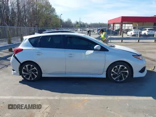 2016 Scion iM z VIN JTNKARJE5GJ519355, wystawiony jako IAAI lot #41835445 z przebiegiem 175 968 mil mil oraz . Historia ofert i sprzedaży dostępna na DreamBid. Obrazek 14.