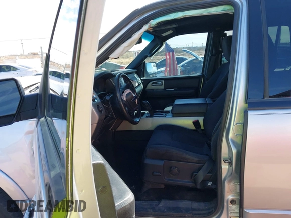 2015 Ford Expedition XLT с VIN 1FMJU1HT5FEF47284, выставлен на аукционе IAAI как лот 41565809 с пробегом 178 859 миль миль и . История ставок и продаж доступна на DreamBid. Изображение 5.