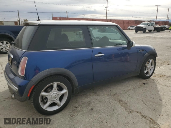 2002 MINI Hardtop with VIN WMWRC33472TC38332, listed as a Copart auction lot 86507464 with 175,252 mi miles and Salvage Title. Bid and sale history available at DreamBid. Image 3.