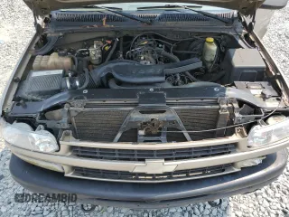 2002 Chevrolet Tahoe Z71 z VIN 1GNEK13Z02R269752, wystawiony jako Copart lot #59030705 z przebiegiem 342 433 mil mil oraz Szkoda całkowita • Salvage title. Historia ofert i sprzedaży dostępna na DreamBid. Obrazek 12.