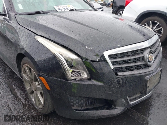 2013 Cadillac ATS z VIN 1G6AA5RA6D0122459, wystawiony jako IAAI lot #41549859 z przebiegiem 144 641 mil mil oraz . Historia ofert i sprzedaży dostępna na DreamBid. Obrazek 6.