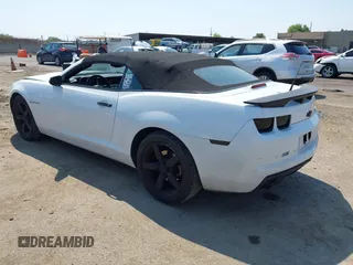 2011 Chevrolet Camaro 1LT z VIN 2G1FB3DDXB9197294, wystawiony jako IAAI lot #42715421 z przebiegiem 100 981 mil mil oraz . Historia ofert i sprzedaży dostępna na DreamBid. Obrazek 3.