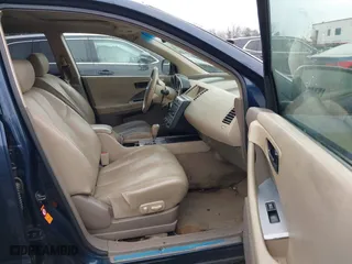 2004 Nissan Murano SE with VIN JN8AZ08W64W341171, listed as a IAAI auction lot 41684057 with 231,415 mi miles. Bid and sale history available at carsss.com. Image 5.