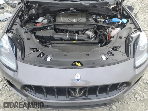 2023 Maserati Grecale GT z VIN ZN682AVA6P7429258, wystawiony jako Copart lot #47439945 z przebiegiem 7 620 mil mil oraz Szkoda całkowita • Salvage title. Historia ofert i sprzedaży dostępna na DreamBid. Obrazek 12.