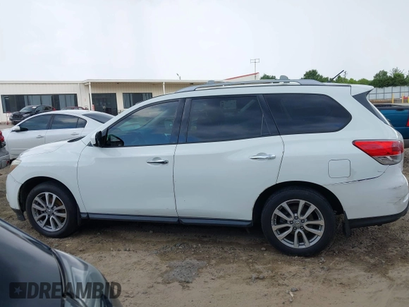 2016 Nissan Pathfinder S z VIN 5N1AR2MN8GC662540, wystawiony jako IAAI lot #42632335 z przebiegiem 196 810 mil mil oraz . Historia ofert i sprzedaży dostępna na DreamBid. Obrazek 15.