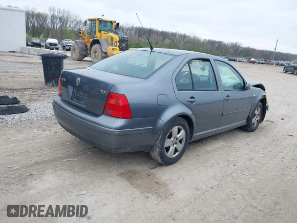 2003 Volkswagen Jetta GLS with VIN 3VWSP69M63M189779, listed as a IAAI auction lot 42026287 with 270,611 mi miles and . Bid and sale history available at DreamBid. Image 4.