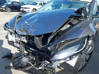 2025 Tesla Model 3 Long Range z VIN 5YJ3E1EA2SF885408, wystawiony jako IAAI lot #41778498 z przebiegiem 1 566 mil mil oraz . Historia ofert i sprzedaży dostępna na DreamBid. Obrazek 21.