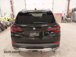 2023 BMW X5 xDrive40i with VIN 5UXCR6C08P9R88991, listed as a IAAI auction lot 41965881 with 33,136 mi miles. Bid and sale history available at carsss.com. Image 16.