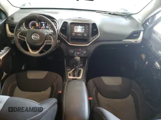 2017 Jeep Cherokee Sport z VIN 1C4PJLASXHW663159, wystawiony jako Copart lot #89033045 z przebiegiem 163 274 mil mil oraz Szkoda całkowita • Salvage title. Historia ofert i sprzedaży dostępna na DreamBid. Obrazek 8.