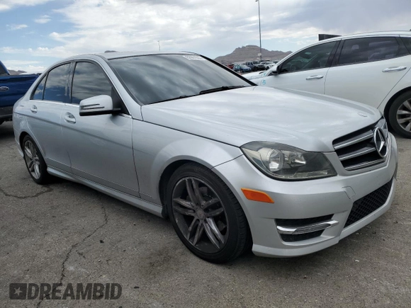 2014 Mercedes-Benz C 250 Sport with VIN WDDGF4HB8EA959924, listed as a Copart auction lot 62961665 with 181,528 mi miles and Clean title. Bid and sale history available at DreamBid. Image 4.