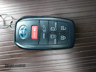 2023 Toyota Sienna XLE с VIN 5TDYRKEC2PS164736, выставлен на аукционе IAAI как лот 41610043 с пробегом 30 471 миль миль и . История ставок и продаж доступна на DreamBid. Изображение 11.