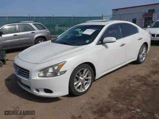 2014 Nissan Maxima 3.5 SV with VIN 1N4AA5AP7EC488272, listed as a IAAI auction lot 41807433 with 150,701 mi miles. Bid and sale history available at carsss.com. Image 2.
