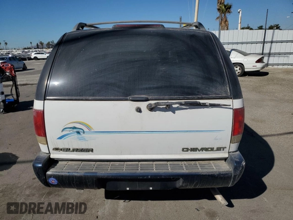 1996 Chevrolet Blazer z VIN 1GNCS13W2T2160393, wystawiony jako Copart lot #70889204 z przebiegiem 118 286 mil mil oraz Czysty tytuł • Clean title. Historia ofert i sprzedaży dostępna na DreamBid. Obrazek 6.