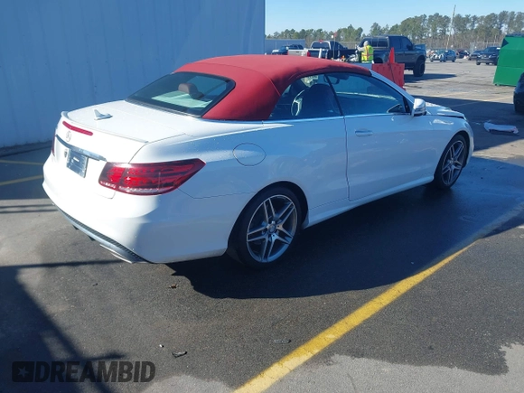 2016 Mercedes-Benz E 400 with VIN WDDKK6FF8GF324652, listed as a IAAI auction lot 41326518 with 166,521 mi miles and . Bid and sale history available at carsss.com. Image 4.